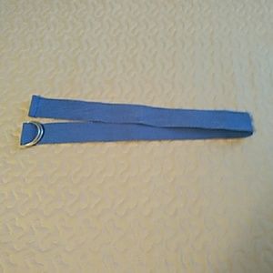 Youth Belt.  Fits up to 28 waist.